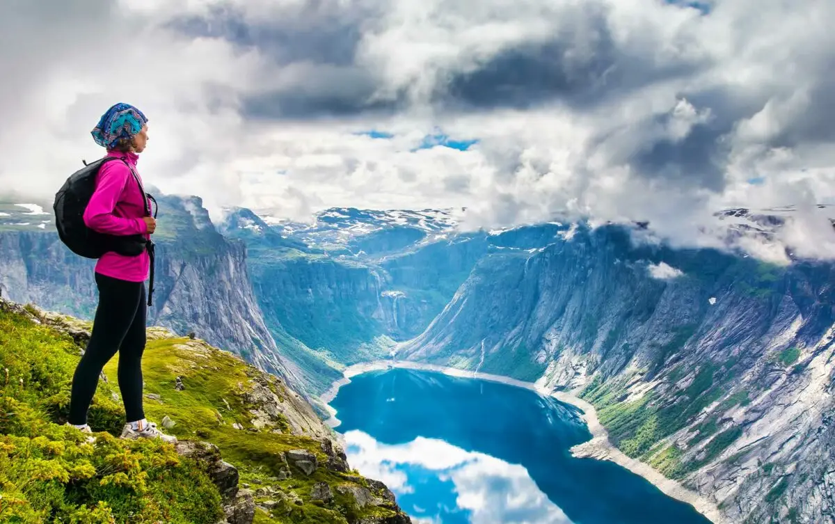 Trolltunga Tours