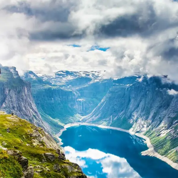 Trolltunga Tours